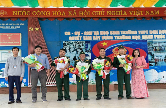 Câu chuyện thời hoa lửa