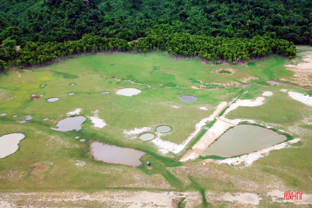 Vùng đất thiêng trong lòng hồ Kẻ Gỗ