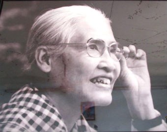 NGUYỄN THỊ RÁO – “BA ĐỊNH” VÀ NHỮNG NGƯỜI PHỤ NỮ SỐNG DƯỚI LÒNG ĐẤT