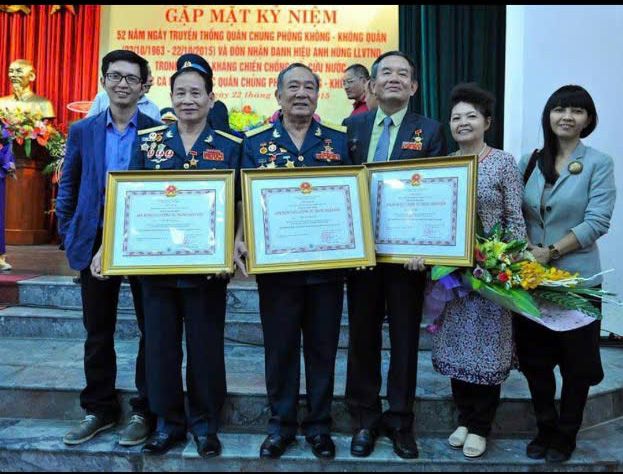 Đại tá, Anh hùng Lực lượng vũ trang nhân dân Hán Văn Quảng là một trong sáu phi công của Phi đội Quyết thắng tham gia ném bom sân bay Tân Sơn Nhất ngày 28/4/1975. Đây là một trong những trận đánh nổi tiếng của Không quân nhân dân Việt Nam, góp phần vào thắng lợi của Chiến dịch Hồ Chí Minh lịch sử.