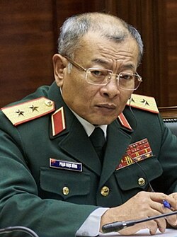 Chân dung: Phạm Ngọc Hùng