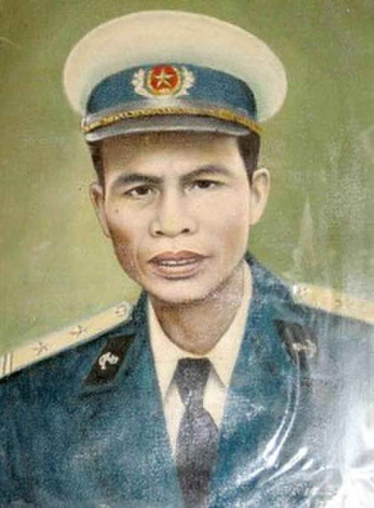 Người chỉ huy không lùi bước – Trần Đức Thông