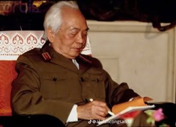 Đại tướng Võ Nguyên Giáp