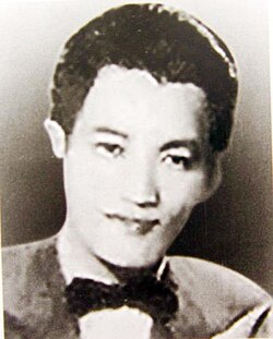 Chân dung: Hoa Phượng