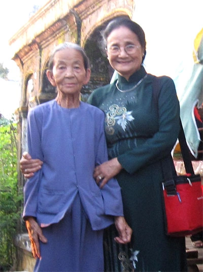 Gặp Mẹ Việt Nam Anh hùng duy nhất trên đảo Lý Sơn - Trần Thị Phẩm