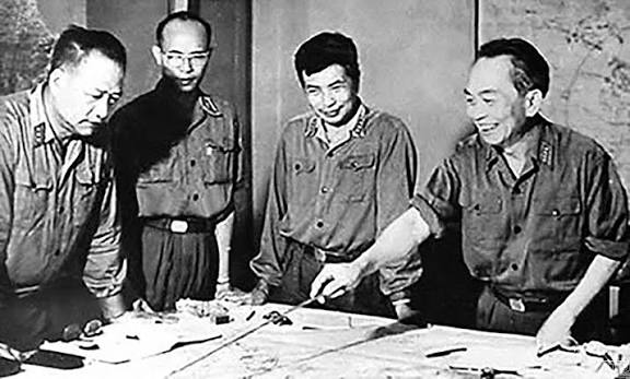 ĐẠI TƯỚNG VÀ MÙA XUÂN NĂM 1975