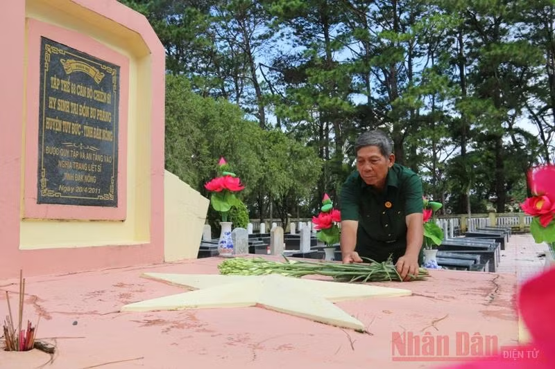 Câu chuyện về cựu chiến binh 10 năm canh “giấc ngủ” đồng đội