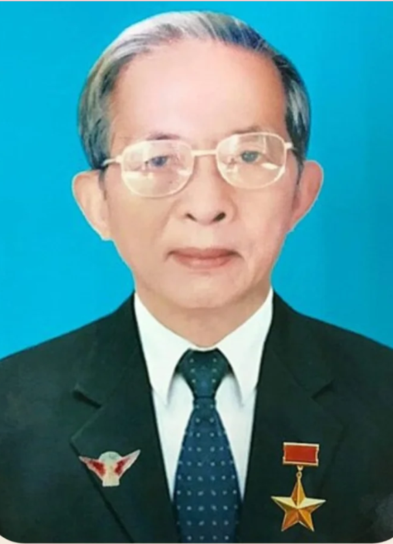Mười Hương - Người thầy trong ngành tình báo