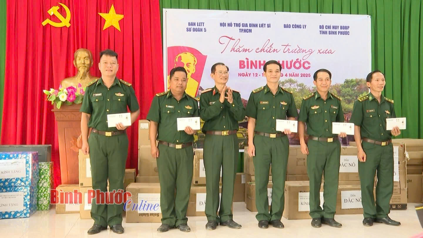 Dưới Bóng Cờ Tổ Quốc: Lời Kể Của Người Lính Trinh Sát Nguyễn Thanh Bình