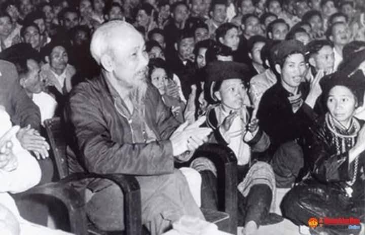 Bác Hồ Và Những Ngày Mùa Thu Lịch Sử Tháng 8 Năm 1945 Tại Hà Nội