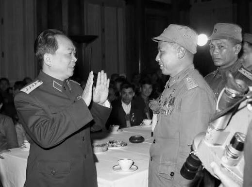 THỜI HOA LỬA: ANH HÙNG, ĐẠI TÁ, PHI CÔNG LÂM VĂN LÍCH – BẢN HÙNG CA TRÊN BẦU TRỜI