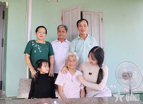 Từ nước mắt đến bất tử
