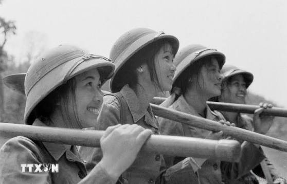 Cô gái mở đường – bản hùng ca của tuổi trẻ