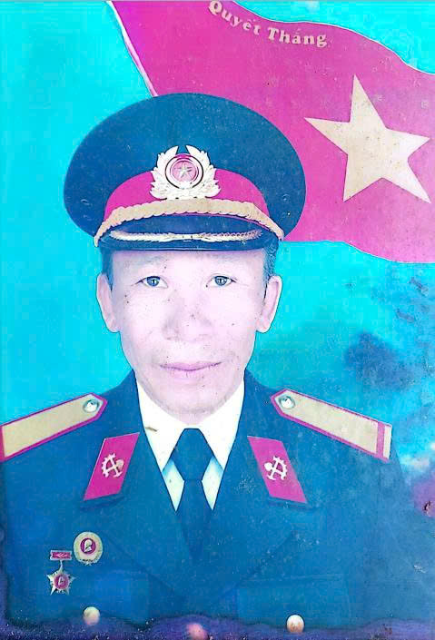 Chiến sỹ: Đặng Văn Chín với vai trò Binh chủng công binh thuộc Đại đội 1, Trung đoàn 346, Tiểu đoàn D15