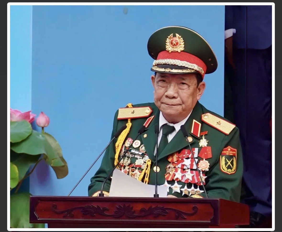 NGƯỜI LÍNH GIÀ VÀ KÝ ỨC THÁNG TƯ
