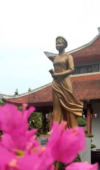 Người nữ cán bộ giữa phong trào Xô viết Nghệ - Tĩnh