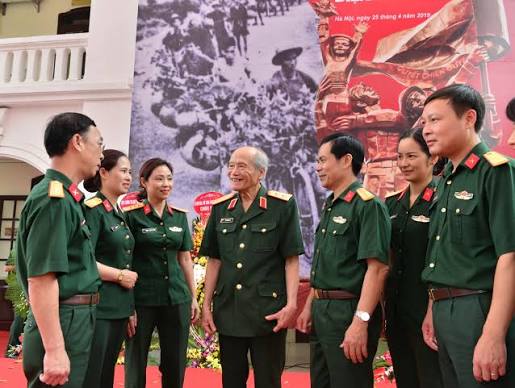 TRUNG TƯỚNG PHẠM HỒNG CƯ