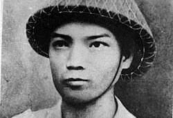 Lấy thân mình làm giá súng