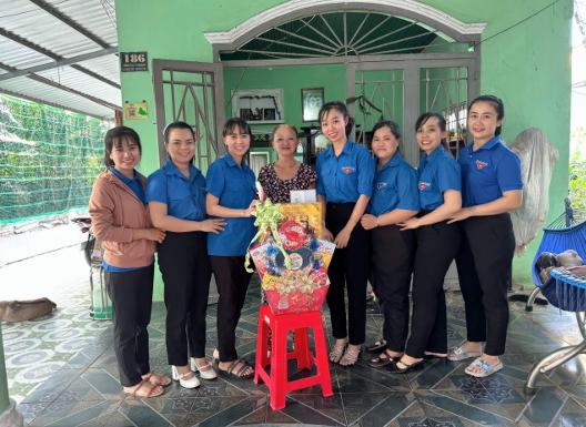 MẸ VNAH NGUYỄN THỊ KHEN