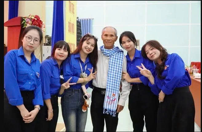 KÝ ỨC 30/4 CỦA NGƯỜI HAI LẦN TRÚNG ĐẠN VÀ LỜI NHẮC VỀ GIÁ TRỊ HOÀ BÌNH
