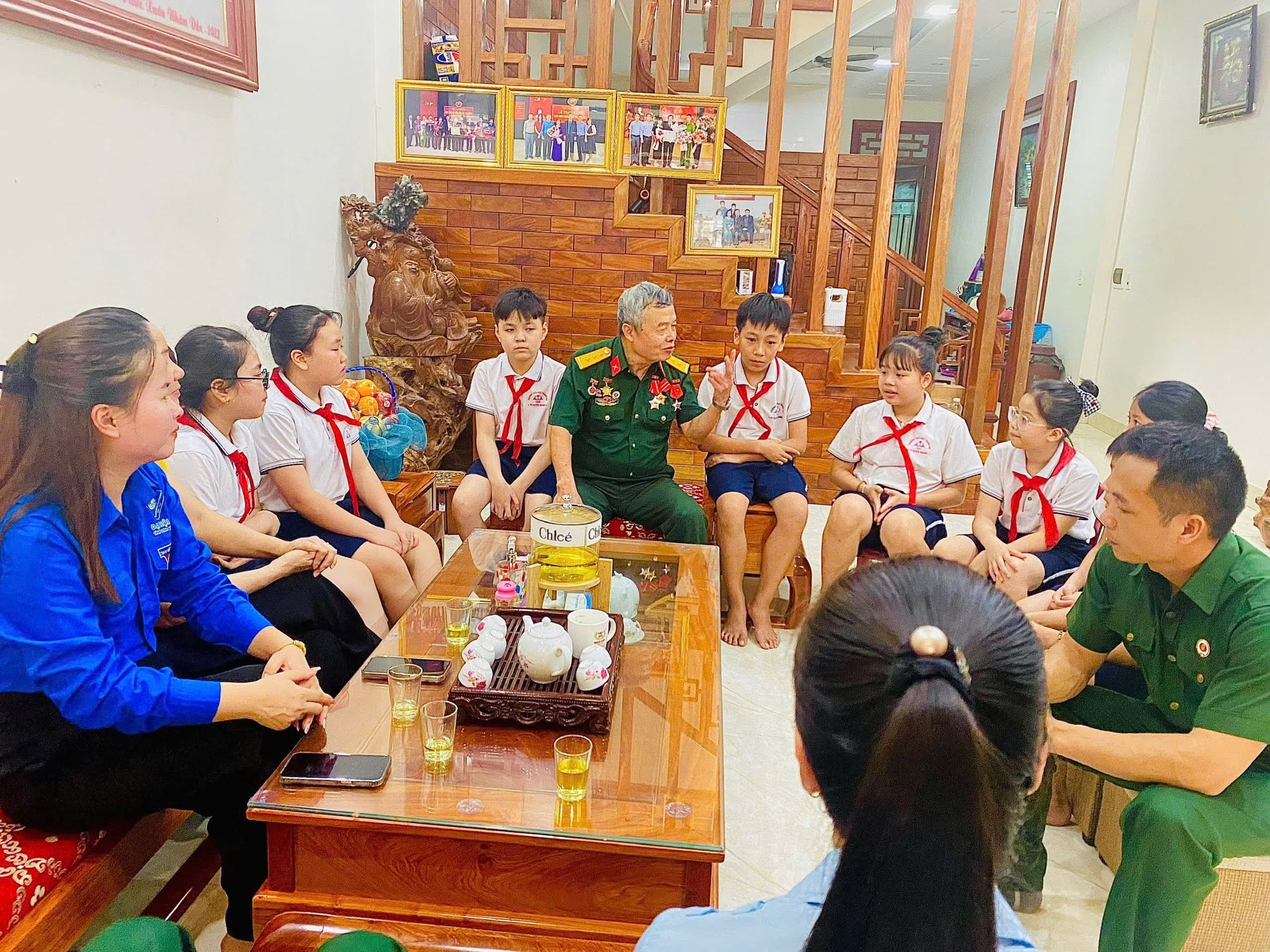 NGỌN LỬA THIÊNG CHÁY MÃI TRONG TRÁI TIM TUỔI TRẺ