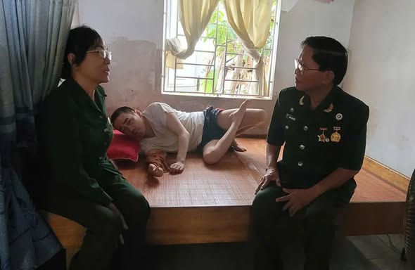 NHỮNG CỰU CHIẾN BINH "VÙNG ĐẤT LƯẢ" HỌC VÀ LÀM THEO BÁC