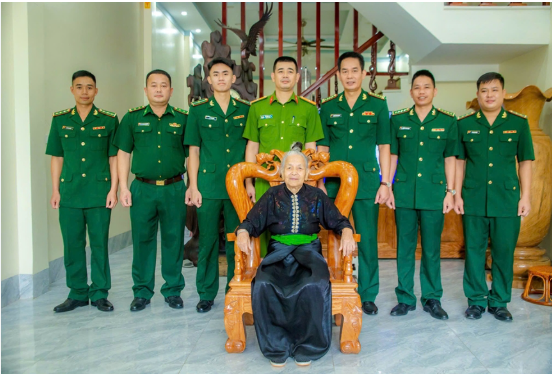 NGUYỄN ĐÌNH THỬ – NGƯỜI ANH HÙNG TIỄU PHỈ Ở TÂY BẮC