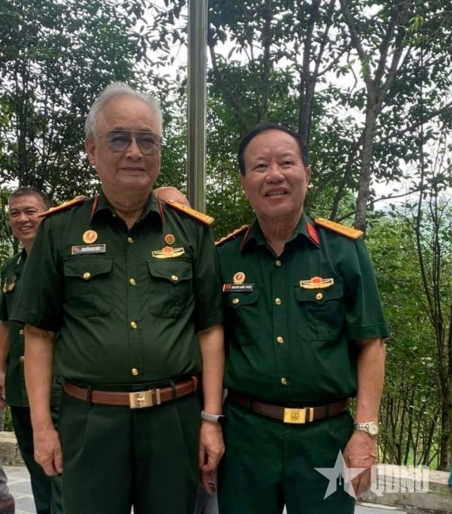ĐÁNH CHIẾM BENG VIÊNG