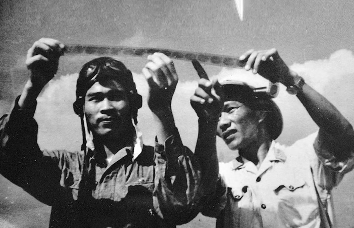 Anh hùng phi công Nguyễn Văn Bảy: Huyền thoại của bầu trời