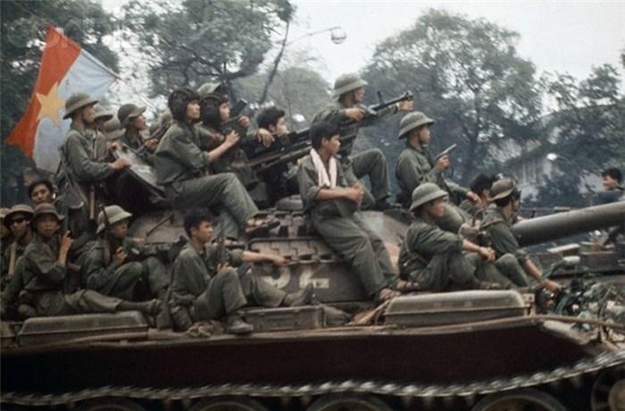MÙA XUÂN 1975 – NHỮNG NGÀY THẦN TỐC - TẬP 9: NHỮNG NGƯỜI ĐỨNG SAU CHIẾN THẮNG