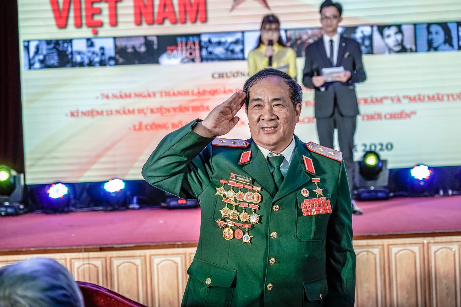 Anh hùng LLVT nhân dân ĐOÀN SINH HƯỞNG