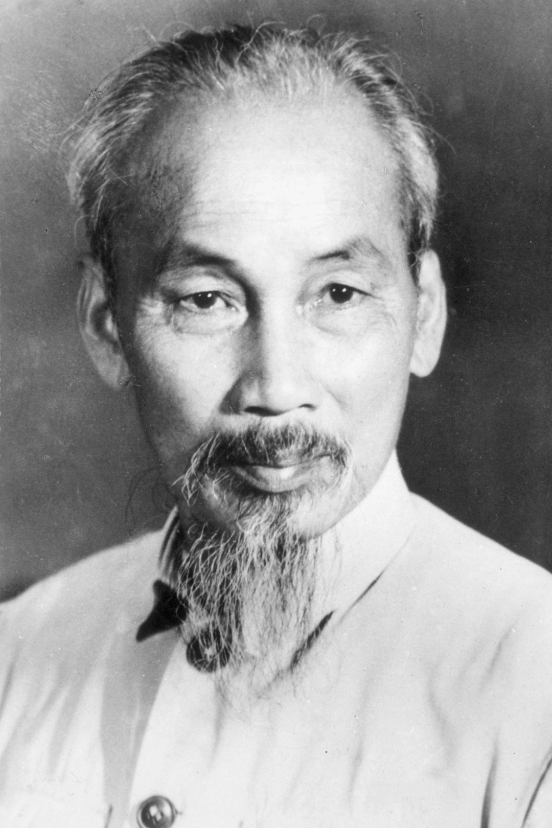 Chủ tịch Hồ Chí Minh- người tìm đường cứu nước