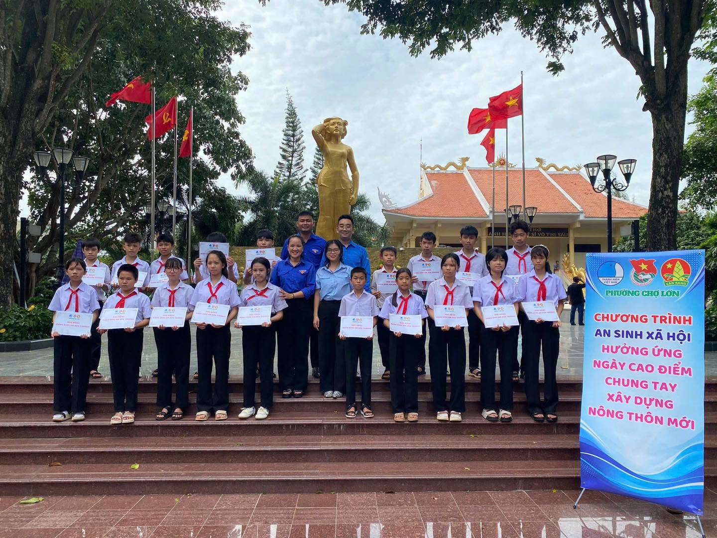 SÁNG MÃI TÊN NGƯỜI THIẾU NỮ ĐẤT ĐỎ  TỰ HÀO VÀ TIẾP NỐI BƯỚC CHÂN CHỊ VÕ THỊ SÁU.