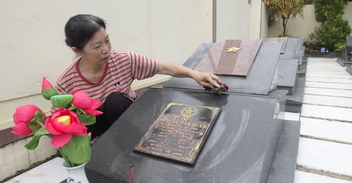 Hơn 42 năm giữ trọn lời hứa với người chồng liệt sĩ