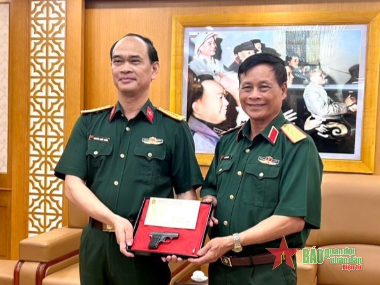 Cách đánh độc đáo của người du kích thiếu niên