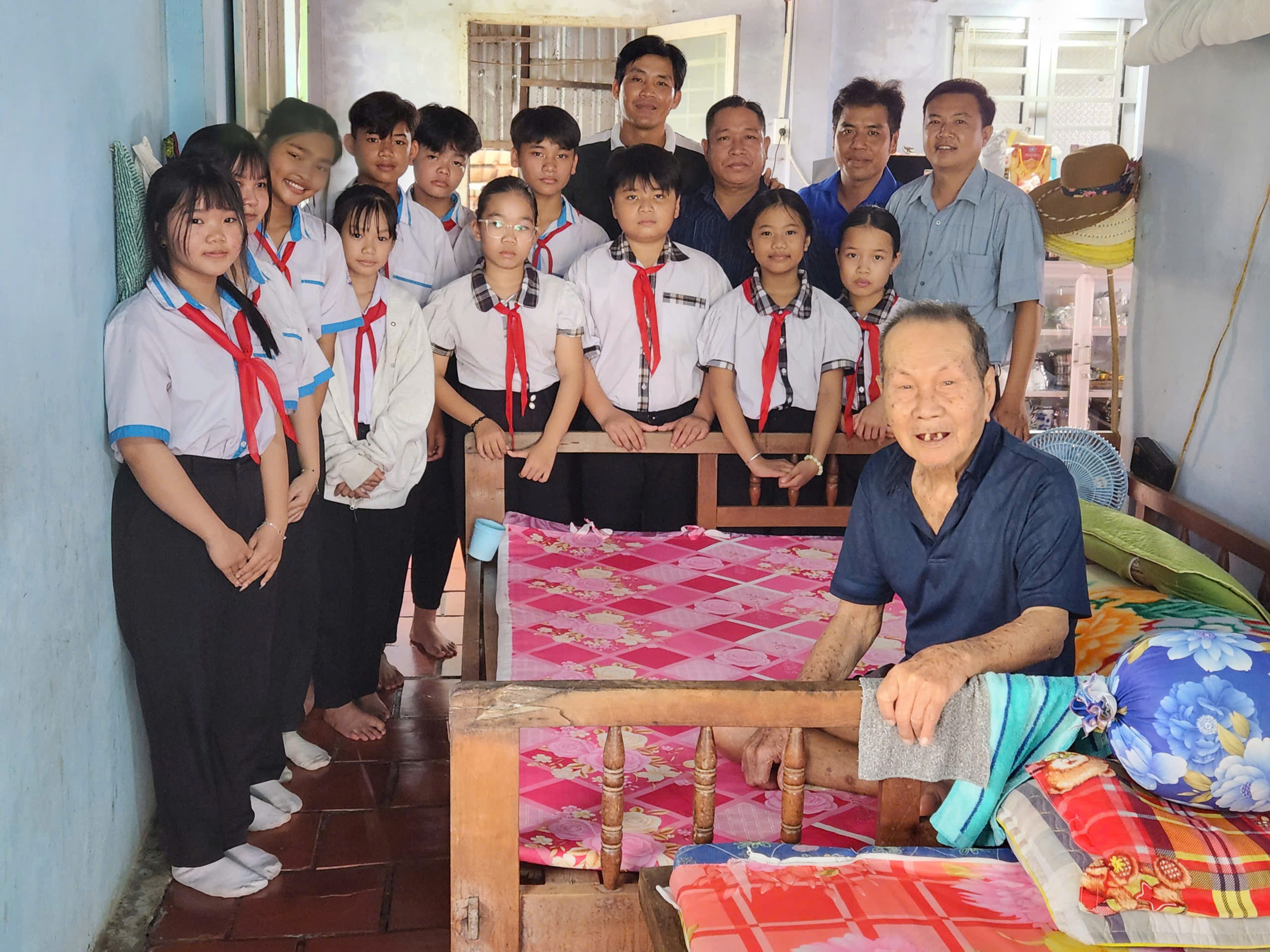MỘT NGƯỜI BÌNH THƯỜNG TRONG NHỮNG NĂM THÁNG KHÔNG BÌNH THƯỜNG