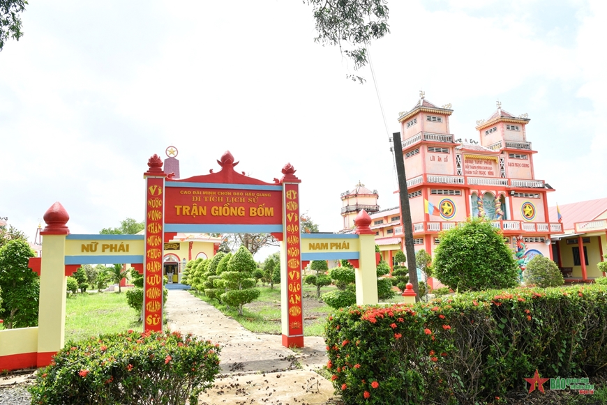 Giồng Bốm hào hùng