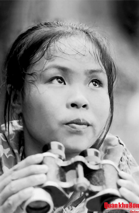 CÔ GÁI MỞ ĐƯỜNG TRƯỜNG SƠN