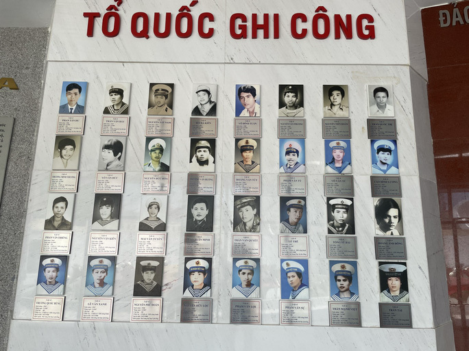 VÒNG TRÒN BẤT TỬ Giữa Trùng Khơi Gạc Ma