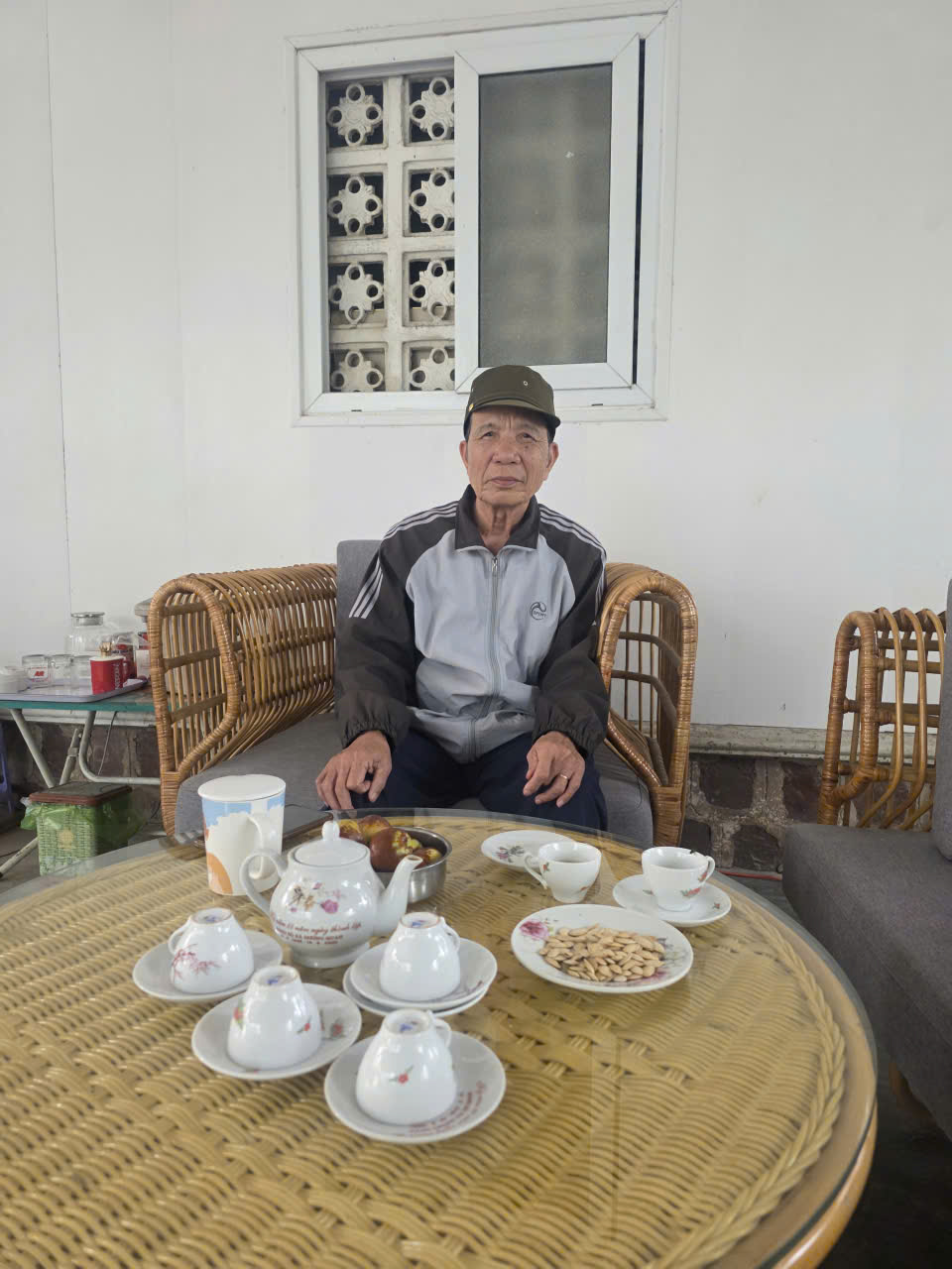 CHUYỆN VỀ NGƯỜI LÍNH LÊ VĂN NHẪN