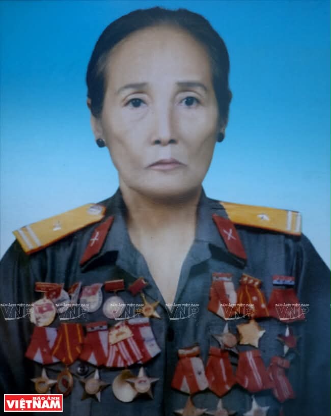 MẸ VIỆT NAM ANH HÙNG Trần Thị Sáu (Trần Thị Quang Mẫn)