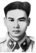 “NHẰM THẲNG QUÂN THÙ MÀ BẮN!”