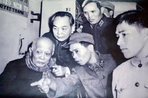 TỔNG BÍ THƯ TRẦN PHÚ (1904 – 1931): "NGƯỜI CỘNG SẢN KIÊN TRUNG", TÁC GIẢ LUẬN CƯƠNG 1930 VÀ BẢN HÙNG CA "HÃY GIỮ VỮNG CHÍ KHÍ CHIẾN ĐẤU"