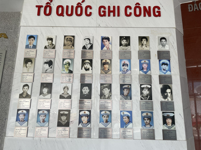 VÒNG TRÒN BẤT TỬ Giữa Trùng Khơi Gạc Ma
