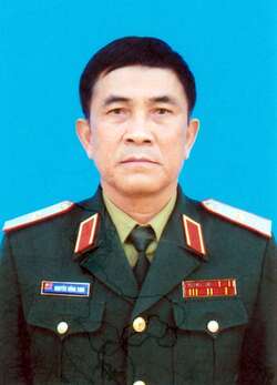 Chân dung: Nguyễn Hồng Sinh