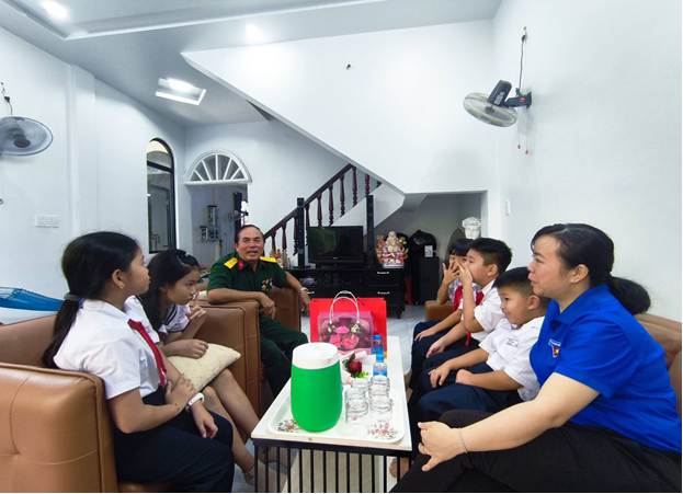 KÝ ỨC CỦA CỰU CHIẾN BINH HỒ MINH MÁY