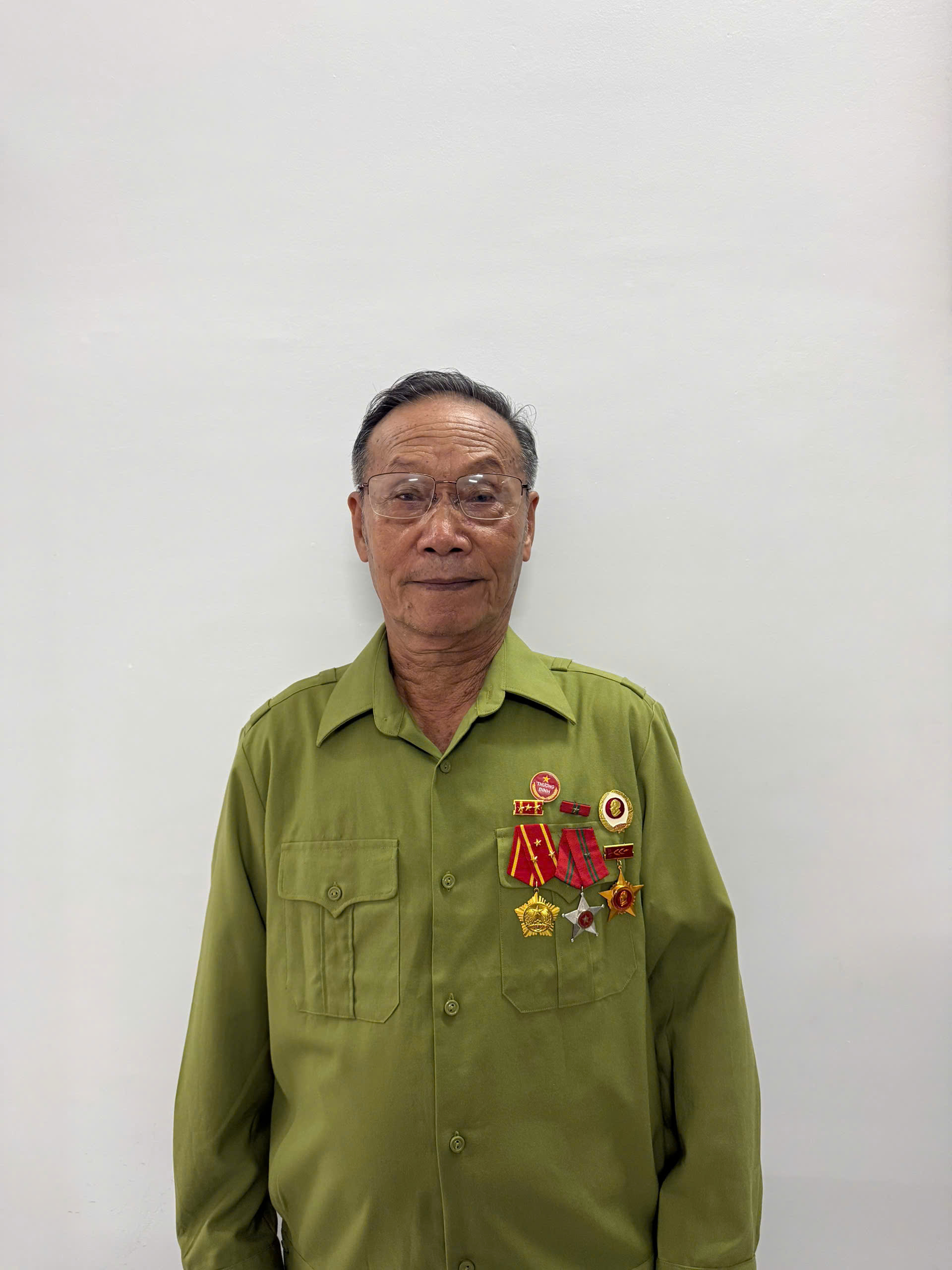 BẢN HÙNG CA TÀ CƠN VÀ KHÍ PHÁCH BỘ ĐỘI CỤ HỒ: KÝ ỨC CHIẾN TRƯỜNG CỦA NGƯỜI THƯƠNG BINH LÊ VĂN NGHĨA