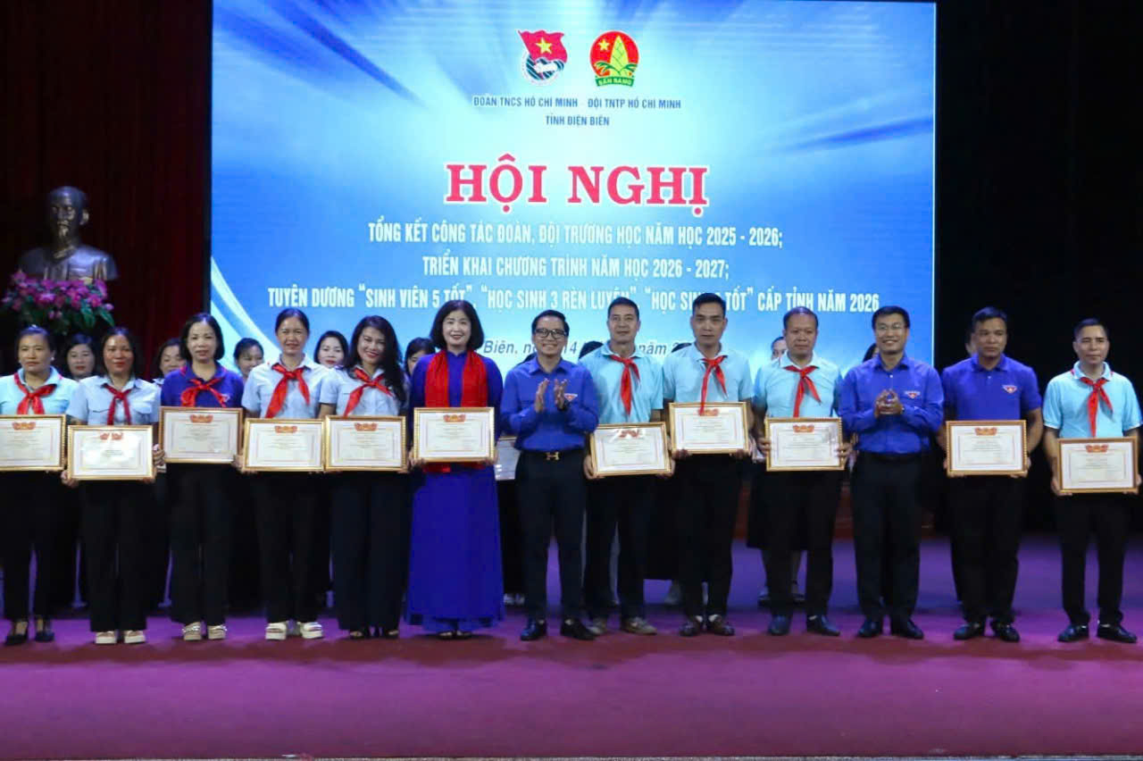 Dự hội nghị tổng kết công tác Đoàn, Đội trường học năm 2025-2026