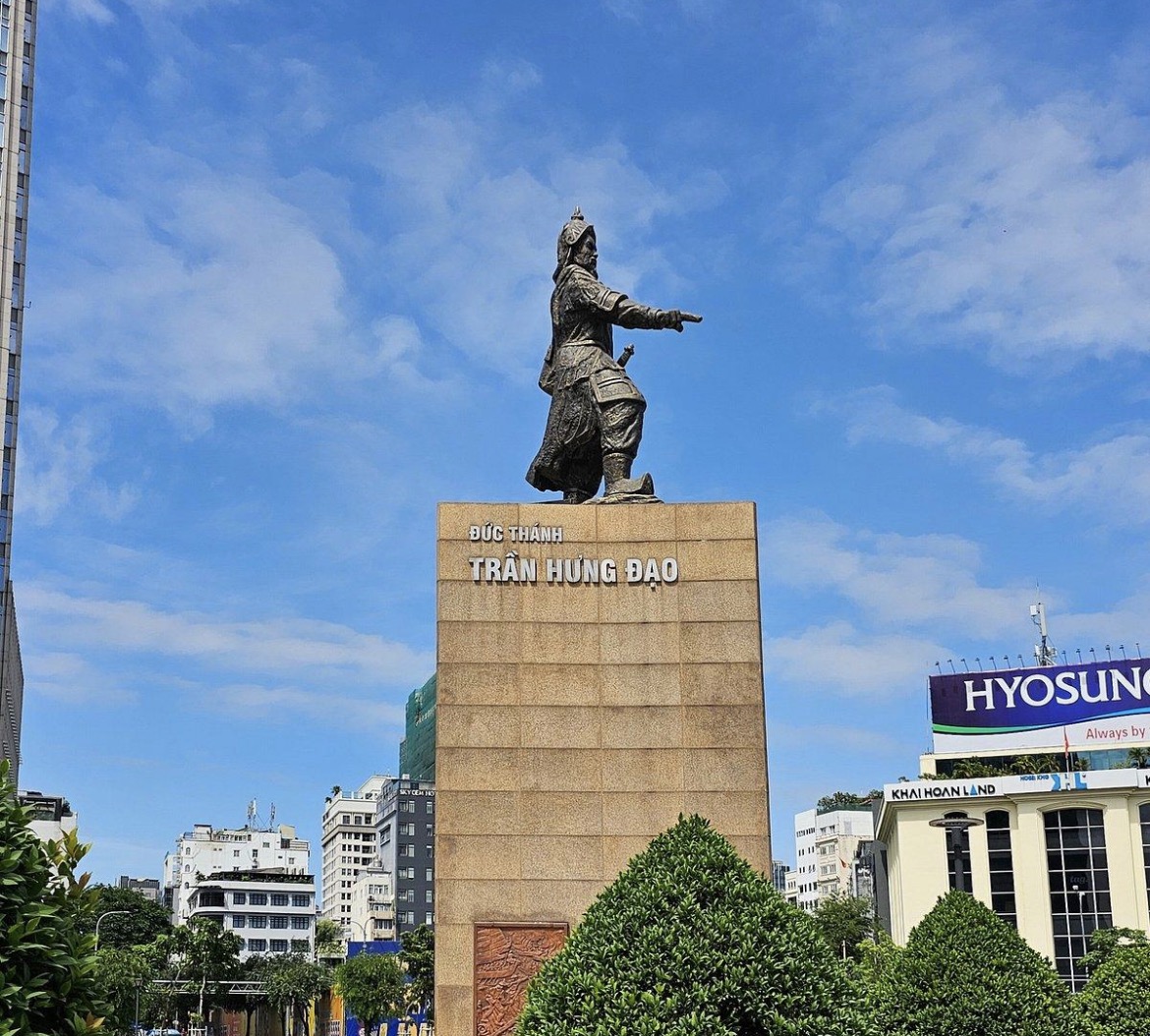 ANH HÙNG DÂN TỘC TRẦN HƯNG ĐẠO (1228–1300)
