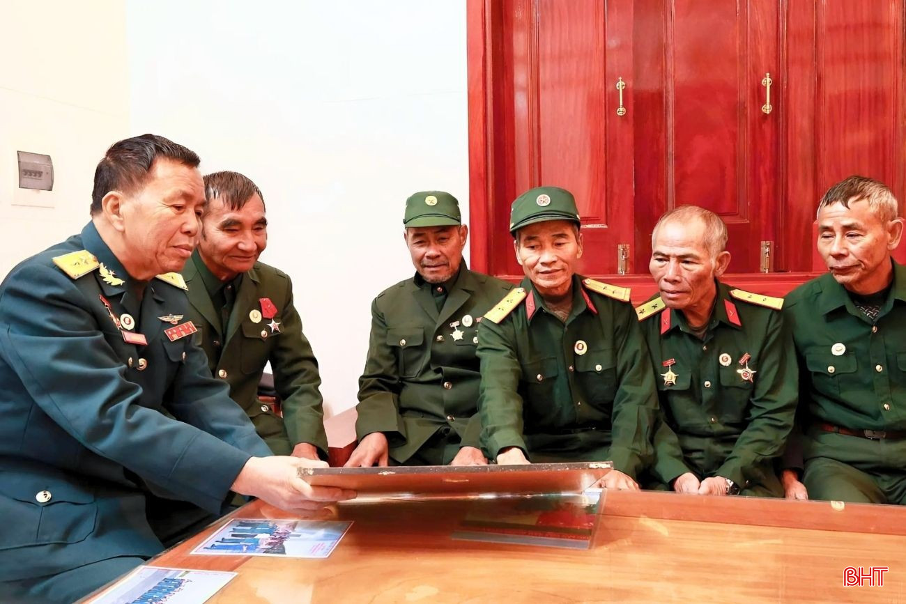 TỪNG LÀ NGƯỜI LÍNH THÔNG TIN QUẢ CẢM TRÊN CHIẾN TRƯỜNG CAMPUCHIA – CỰU CHIẾN BINH NGUYỄN LƯƠNG HÀ TIẾP TỤC LAN TỎA NGHĨA TÌNH ĐỒNG ĐỘI